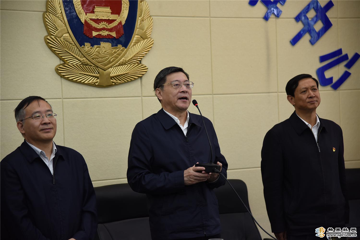 f4feddf5-d176-4372-97fd-ffbfb4940c2c_batchwm.jpg f4feddf5-d176-4372-97fd-ffbfb4940c2c_batchwm.jpg