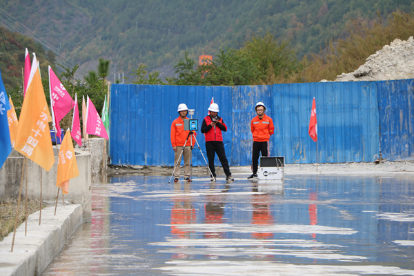 C:\Users\yq\Desktop\3   IMG_0126_副本.jpg